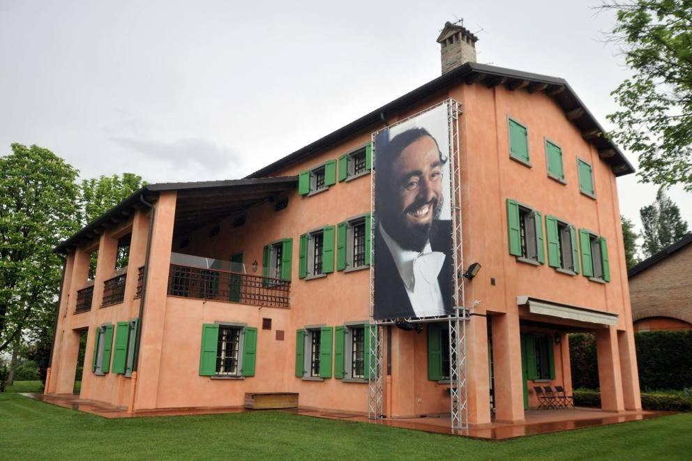 La Casa Del Parco Ferrari Apartment Modena Exterior foto